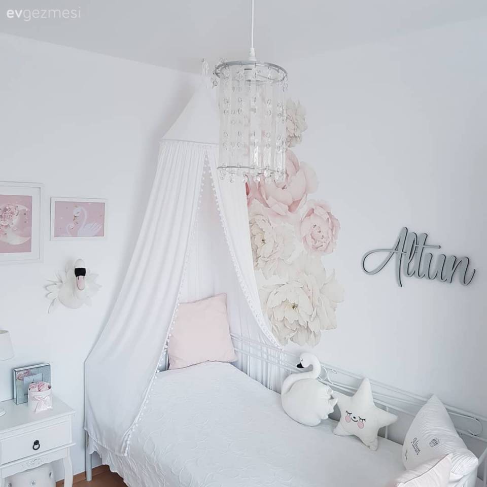 Bu Huzurlu Dekorun Rengi, Biraz Beyaz Biraz Mavi