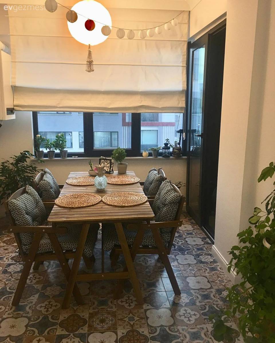 Ev Gezmesi: Sıcacık ve Konforlu Bir Balıkesir Evi