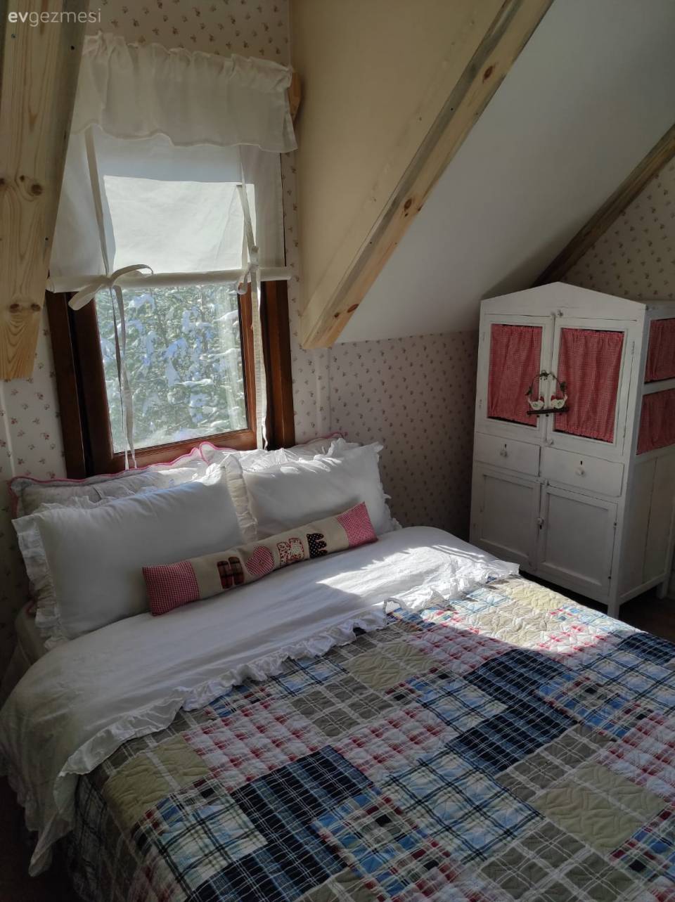 Bu Yayla Evi Toz Pembe Hayallere Dalmak İçin İdeal Mekan!