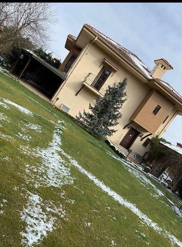 Müstakil Evdeki Huzurlu Yaşam Evin Dekorasyonuna Da Yansımış!