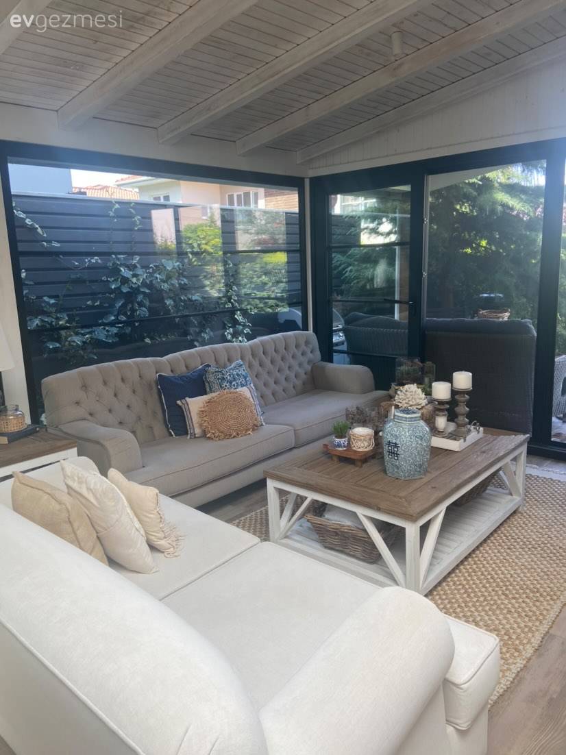 Ev Gezmesi: Bu Müstakil Evde Kış Bahçesi Evin Salonu Gibi