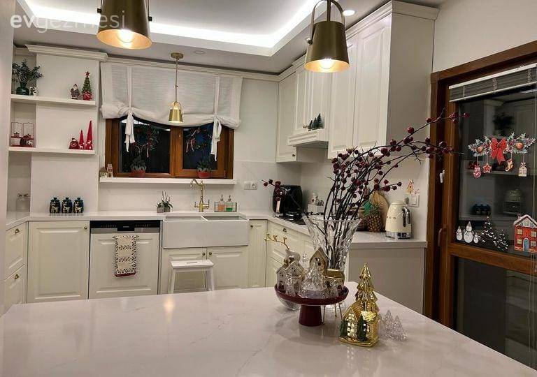 25 Yıllık Bu İstanbul Evinde Değişimin Yönü Country Stile Doğru Olmuş!