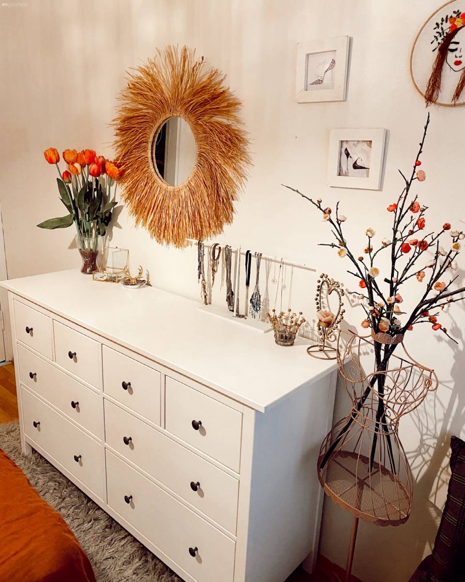 Bu İstanbul Evinde Sıcaklık Kaynağı Birçok Obje Var!