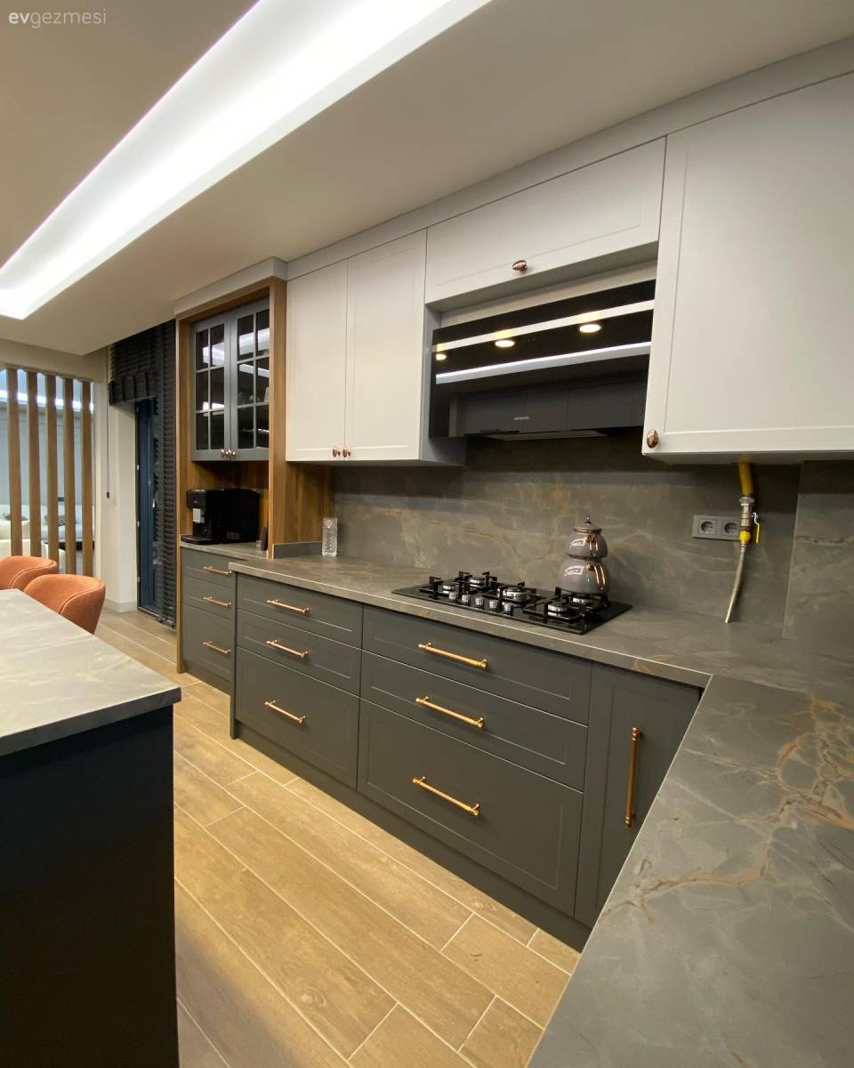 Bu Tokat Mutfağında Gizli Kapının Öte Yanı Kullanışlı Kiler!