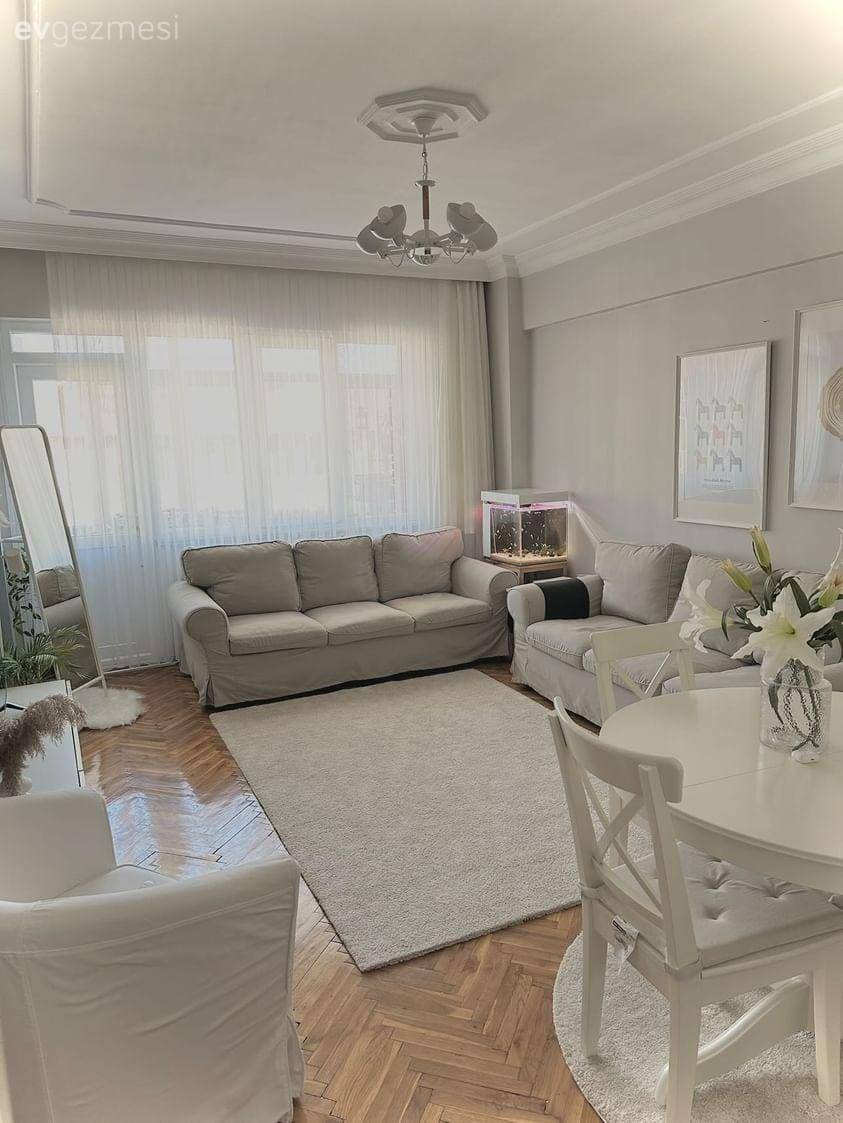 Ev Gezmesi: İskandinav Ferahlığına Özenmiş Bir Dekor!