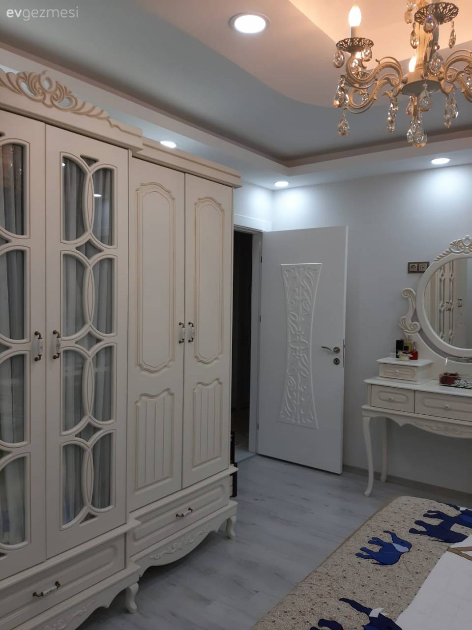 Bu Trabzon Evi Işıldayan Kristalleri Pek Seviyor!