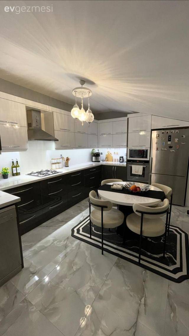 Müstakil Havası Veren Bu Ordu Evi Bir Rezidansın Dubleks Dairesi!