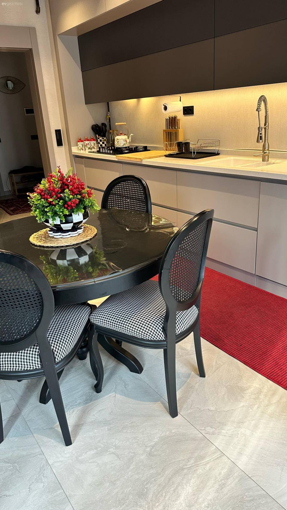 Bu Denizli Evinin Her Odası Farklı Bir Havada