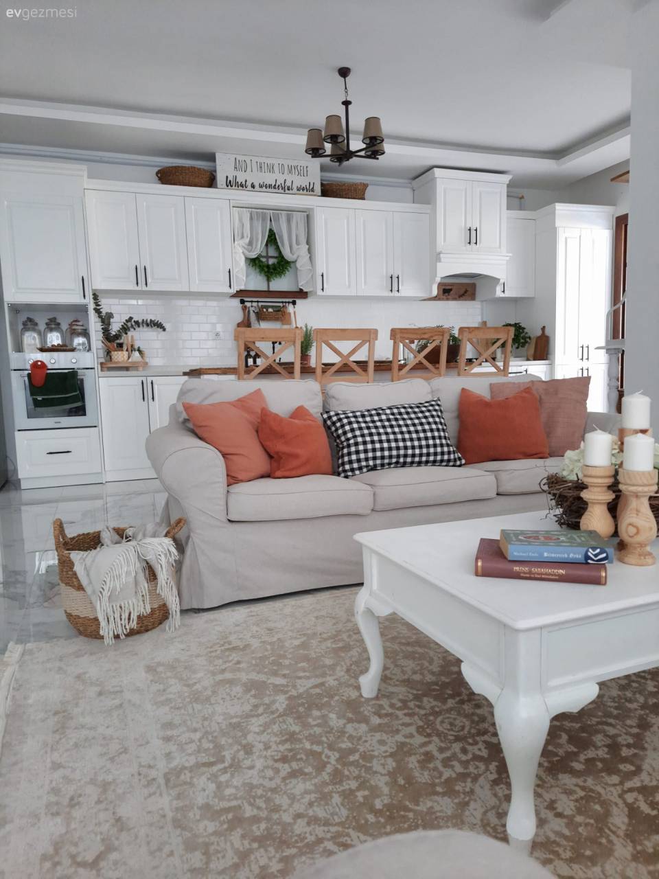 Çiftlik Havasındaki Bu Evde Her Dokunuş Hem Pratik Hem De Ekonomik!