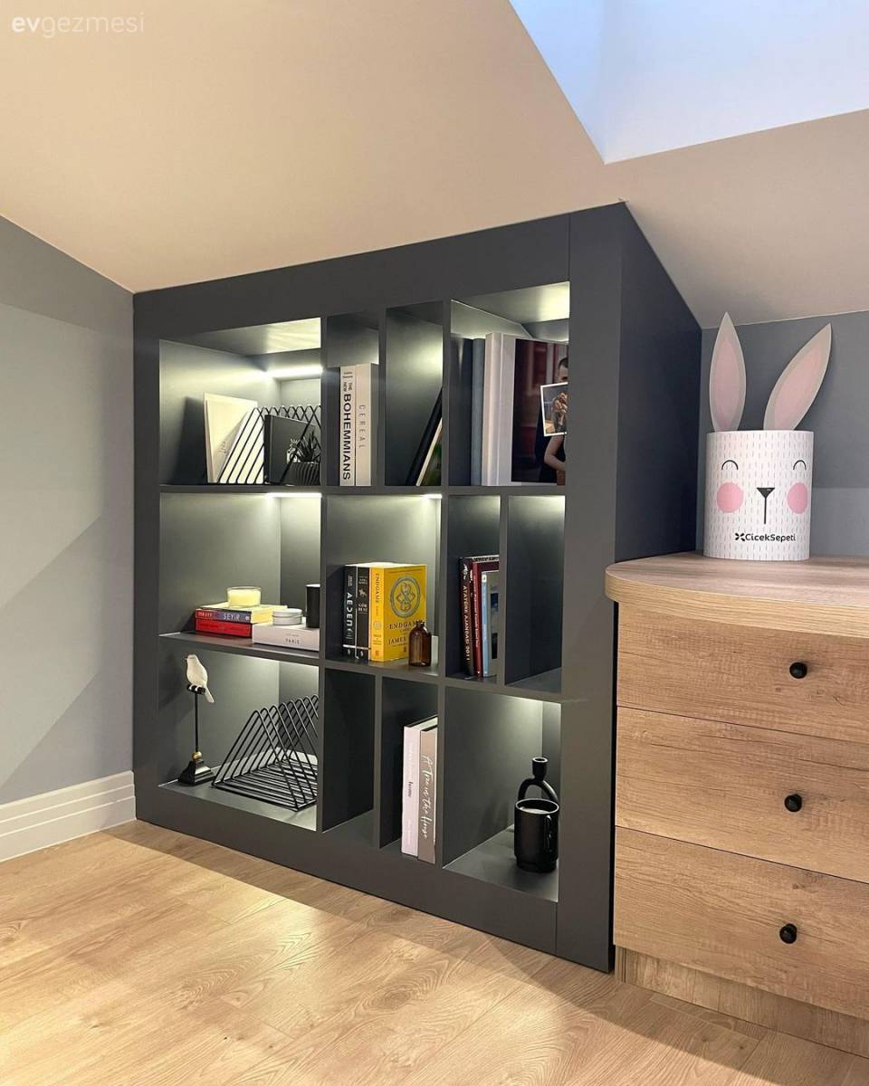 Acıbadem'deki Bu Fonksiyonel Çatı Katı Ayrı Bir Ev Büyüklüğünde