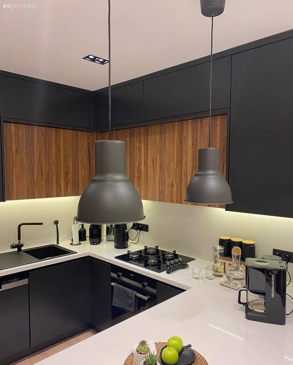 Bu Modern Mutfakta Dolap İçleri İnce Düşünülerek Değerlendirilmiş!