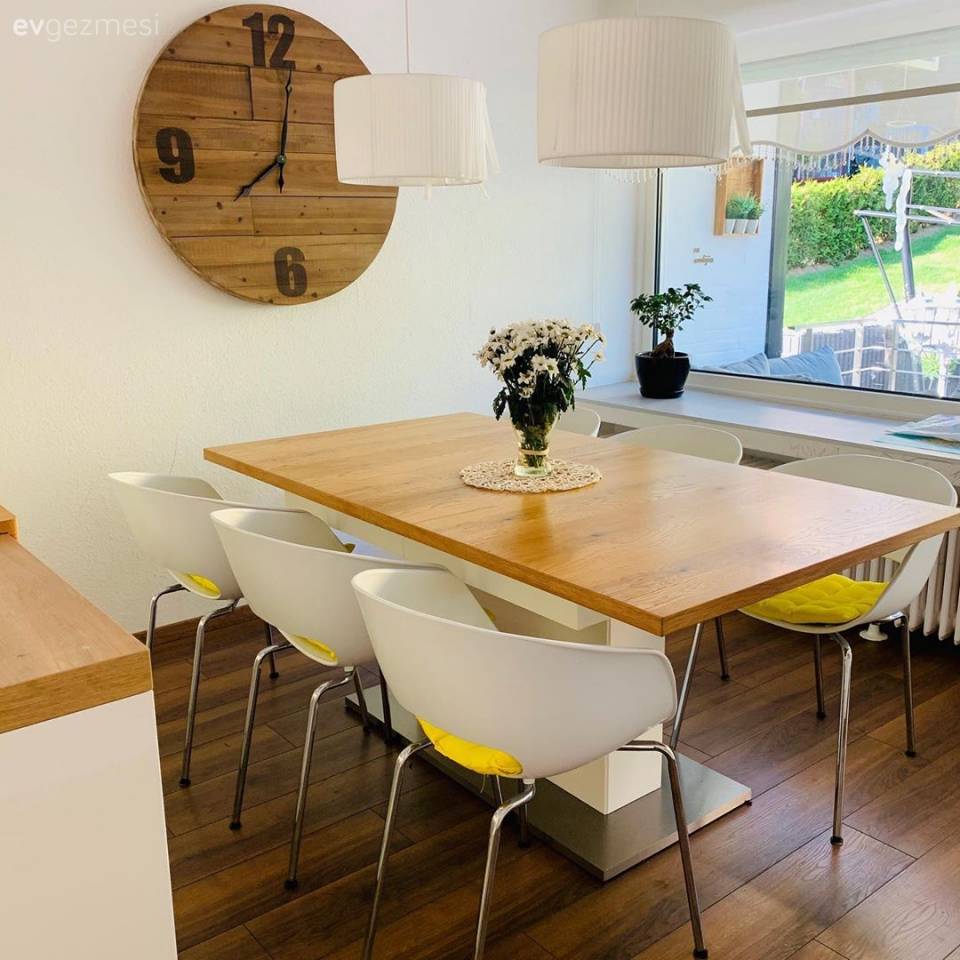 Ev Gezmesi: Işıltıya Yer Vermeden Dikkat Çeken Bir Dekor