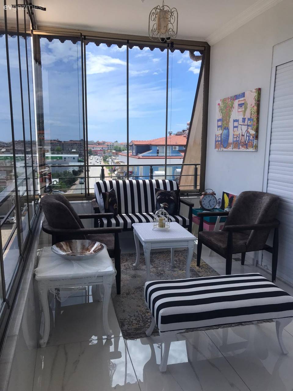 Bu Antalya Evinde Altın Dokunuşları Her Odayı Etkisi Altına Almış