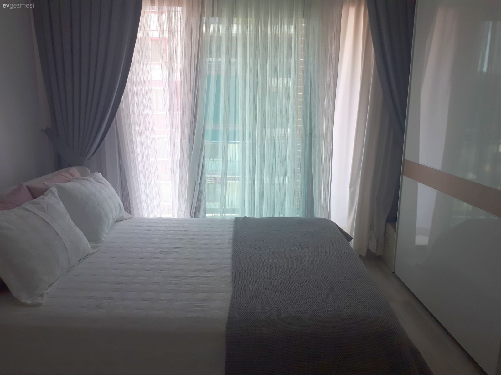 Yatak odasi ve mutfak