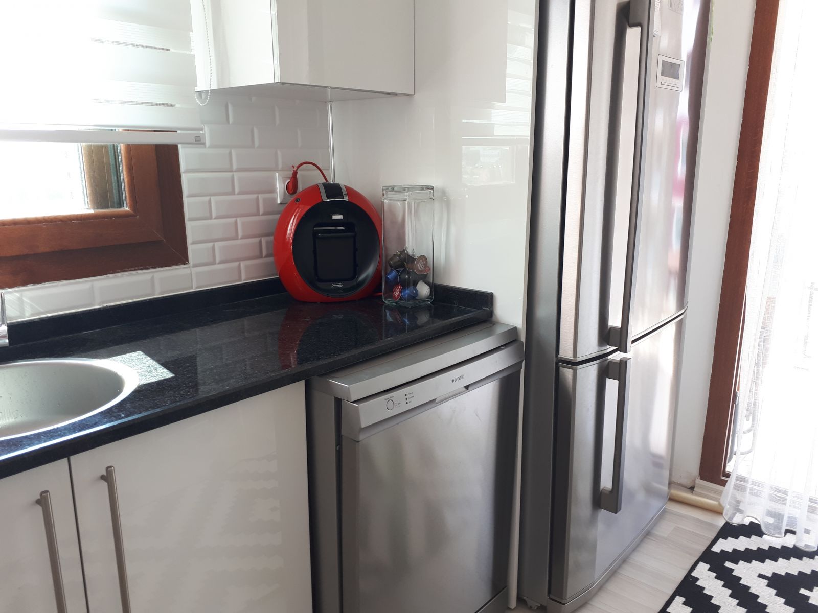 Yatak odasi ve mutfak