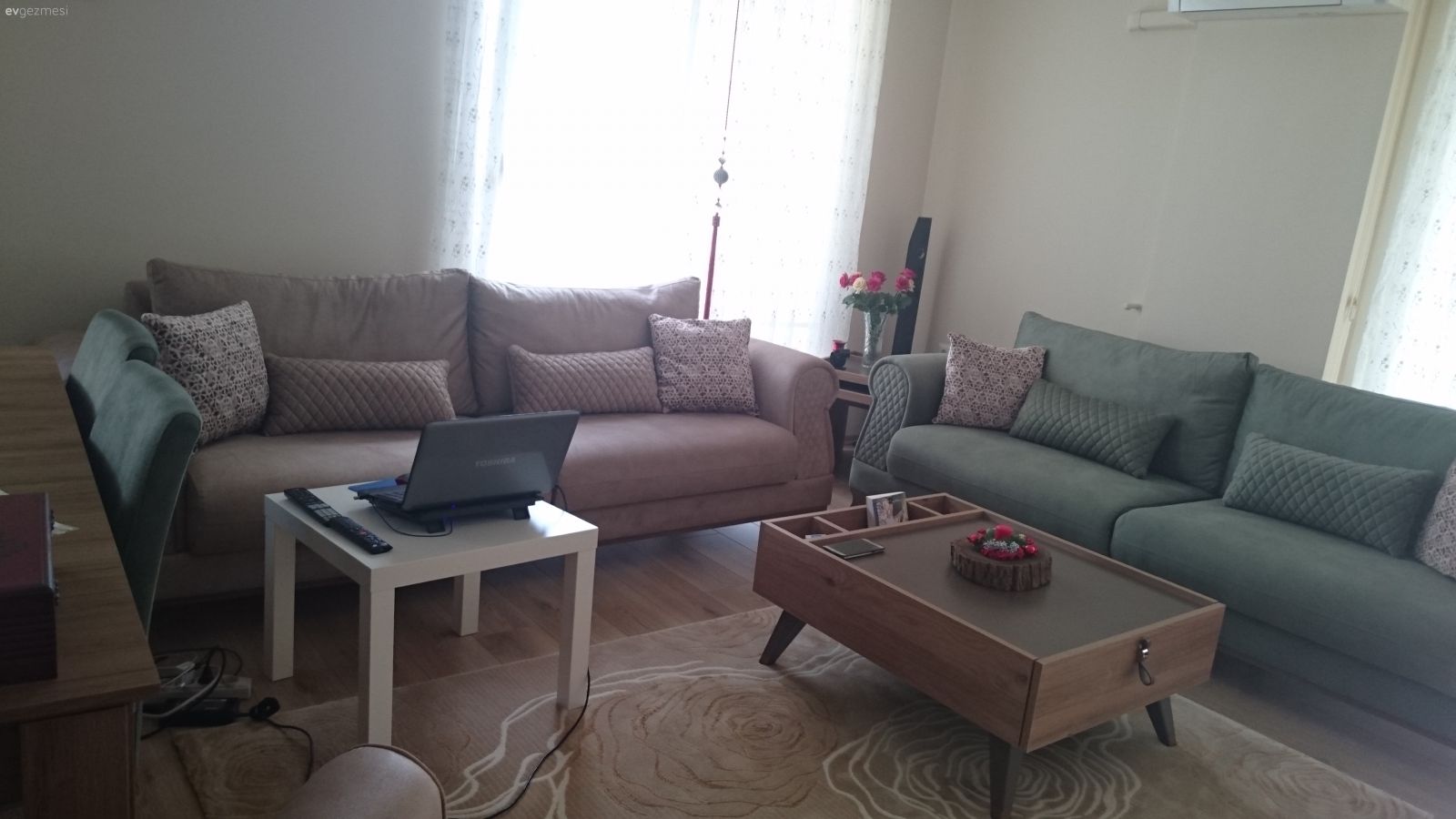 bu da benim oturma odam yeni aldım