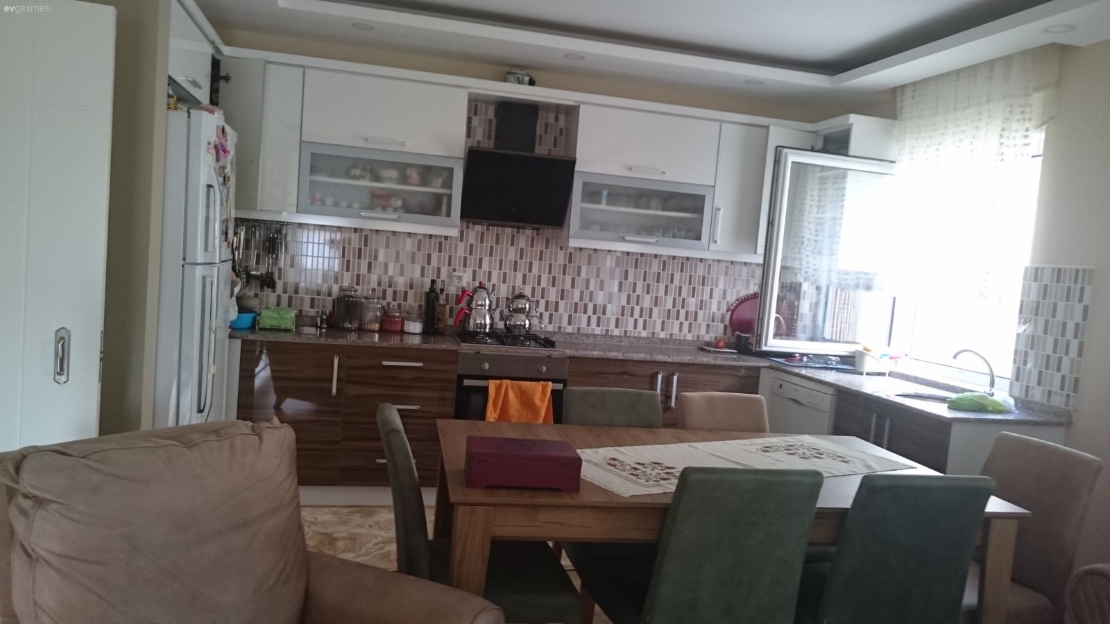 bu da benim oturma odam yeni aldım