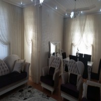 Dekorasyonu henüz bitmemiş salonum için yardim