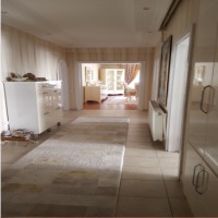 Serap hanım'ın yumuşak ve dinlendirici renklerle döşenmiş iç açıcı evi