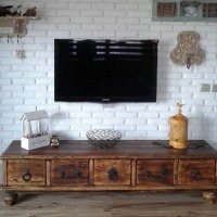 Doğal ahşap mobilyalarla rahatlatıcı doğal dekor