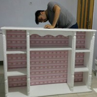 Baştan sona ev sahibinin emeğiyle yenilenmiş bir oturma odası..