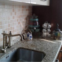 Doğal ahşap mobilyalarla rahatlatıcı doğal dekor