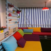 Elif hanımın rengarenk balkonu