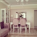 Pembe detaylı zarif ve ince ruhlu bir ev..