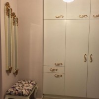 Genç çiftimizin elinde renklenen klasik dekorlu bir ev..