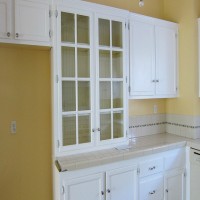 Beyazdan pembeye bir mutfak yenilemesi..