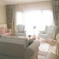 Nurgül hanımın uçuk mavi ve pembe tonlarında, iç açıcı evi..