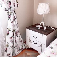 Koyu renklerle bir country ve vintage dekor