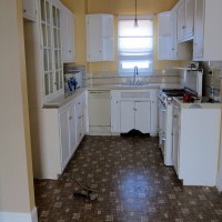 Beyazdan pembeye bir mutfak yenilemesi..