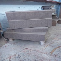 Gizem Hanım'ın üst üste kitaplar şeklinde sehpa projesi