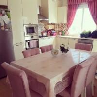 Pastel renklerle cıvıl cıvıl bir ev