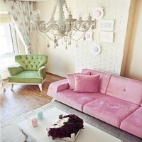 Farklı stiller barındıran zarif bir dekor..