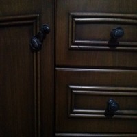 Ebru hanım'ın eskitme boyadığı dolabı