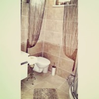 Şeyna Hanım'ın kahve ve siyahı beraber kullandığı şık evi