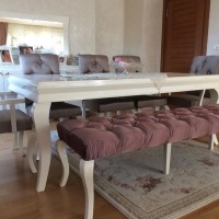 Country tarz döşenmiş zarif bir ev