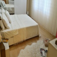 Deniz esintileriyle döşenmiş her köşesi özenli ve rahatlatıcı bir ev