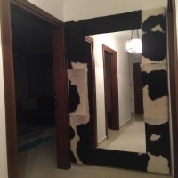 Her köşesinde ahşabın sıcaklığının olduğu modern ve konforlu bir ev.. 