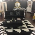 Siyah, beyaz ve altınla göz alıcı ve lüks bir dekor..