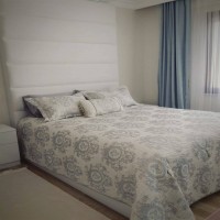 Serpil Hanım'ın turuncu ve mavilerle renklenmiş modern evi