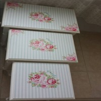 Baştan sona ev sahibinin emeğiyle yenilenmiş bir oturma odası..