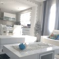 Beyaz ve gri uyumunda: Emine hanımın konforlu ve şık evi..