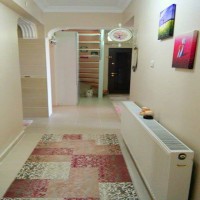 Nazife Hanım'ın mor ve ahşapla dekore ettiği sıcacık evi