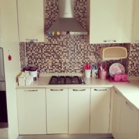 Pastel renklerle cıvıl cıvıl bir ev