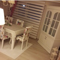 Şirin Hanım'ın pembeler ve çiçek desenler içindeki country tarzı evi