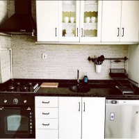 Koyu renklerle bir country ve vintage dekor