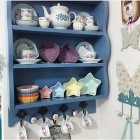 Özlem Hanım'ın mavi, gri ve morlarla renklenmiş enerjik evi